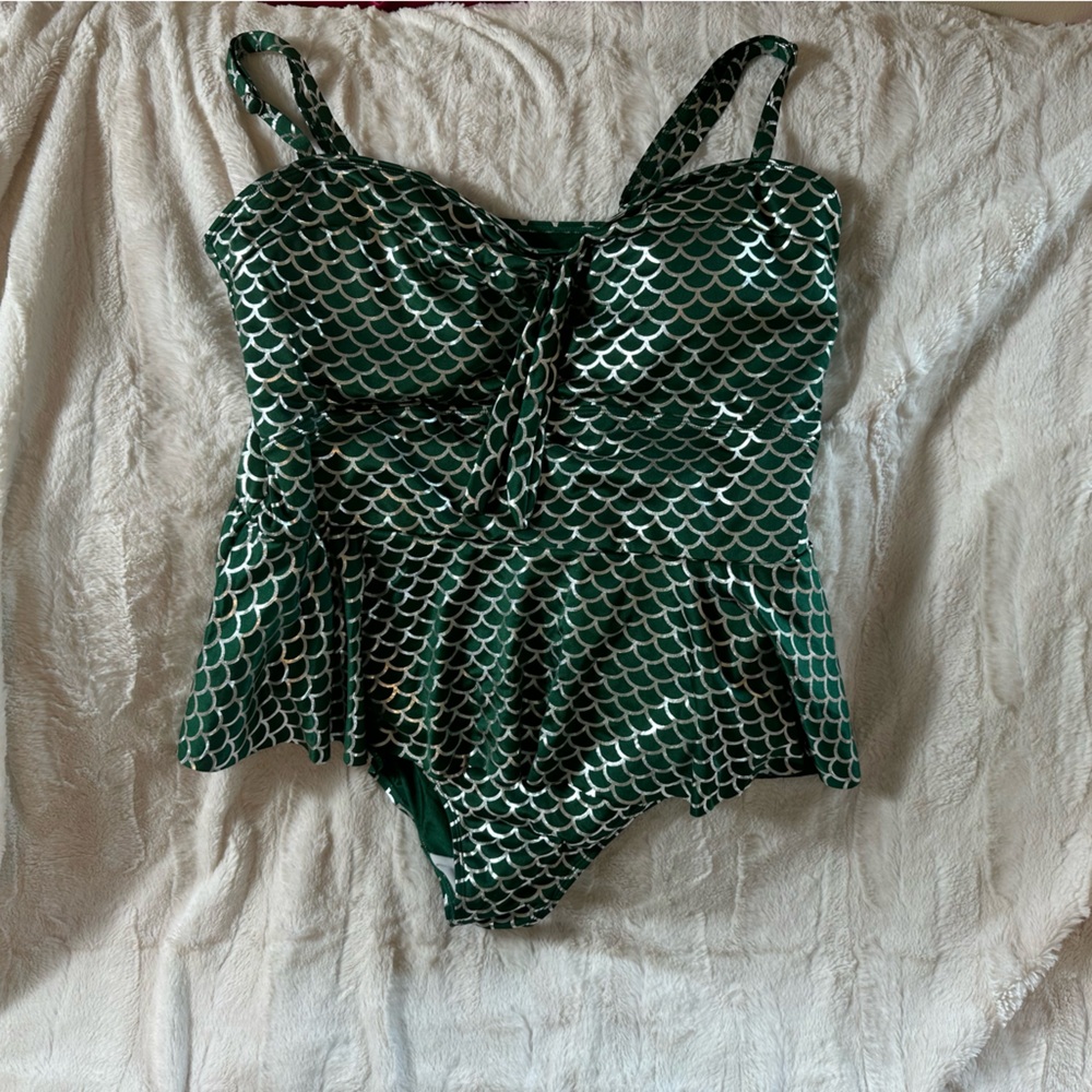 No No Emerald Green Swimsuit with Scallop Design